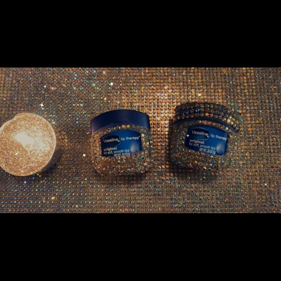 Lip Kit - Picture 5 of 5